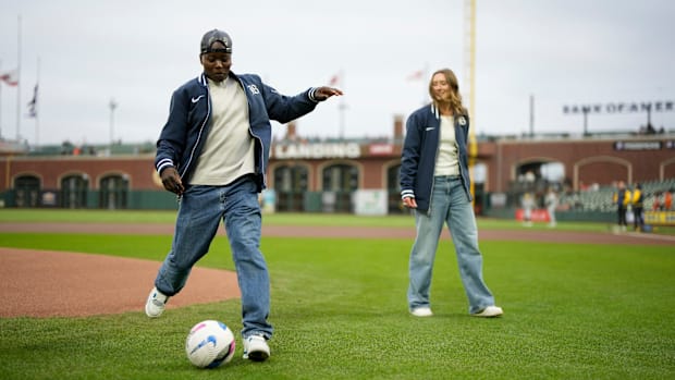 Rachel Kundanji y Dorian Bailey de Bay FC a Oracle Park 