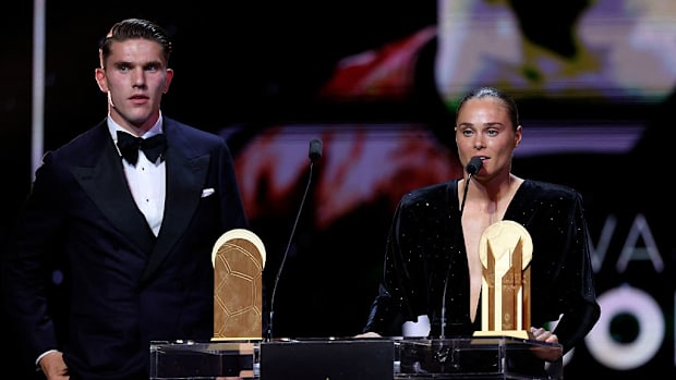 VIKTR GYOKERES, EWA PAJOR