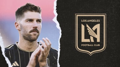LAFC firma a Ryan Hollingshead para extensión de contrato