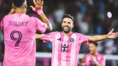 ¡Únase a nosotros para un homenaje especial a la legendaria carrera de Jordi Alba este sábado en el Chase Stadium!