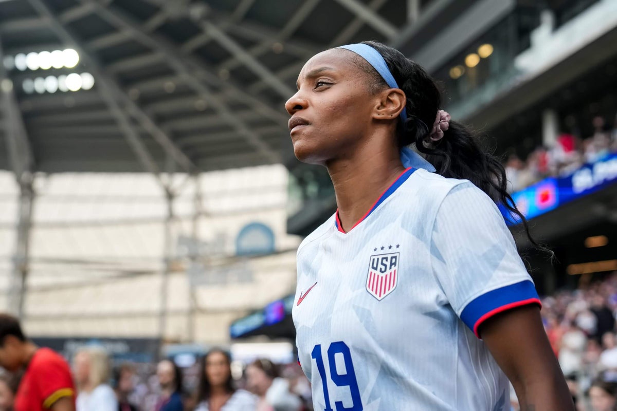Celebrar la carrera de la ex empleada del USWNT Crystal Dunn también es reconocer cómo otros la decepcionaron.