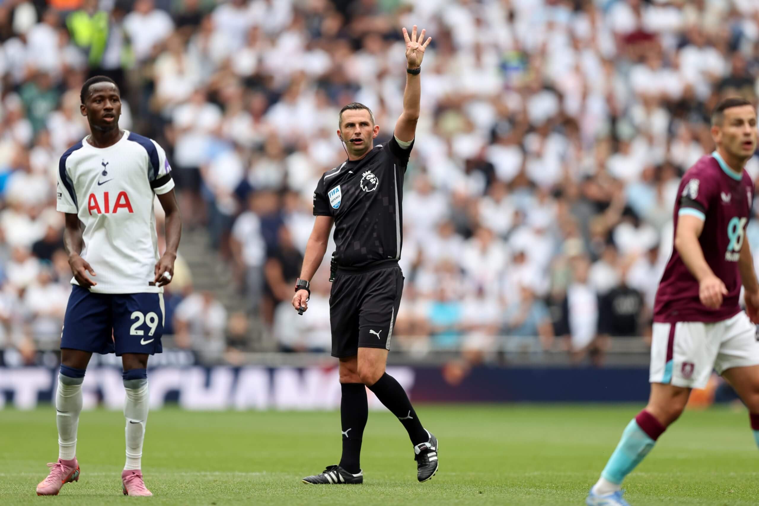 La regla del fuera de juego de Wenger, los límites de tiempo para las sustituciones y...