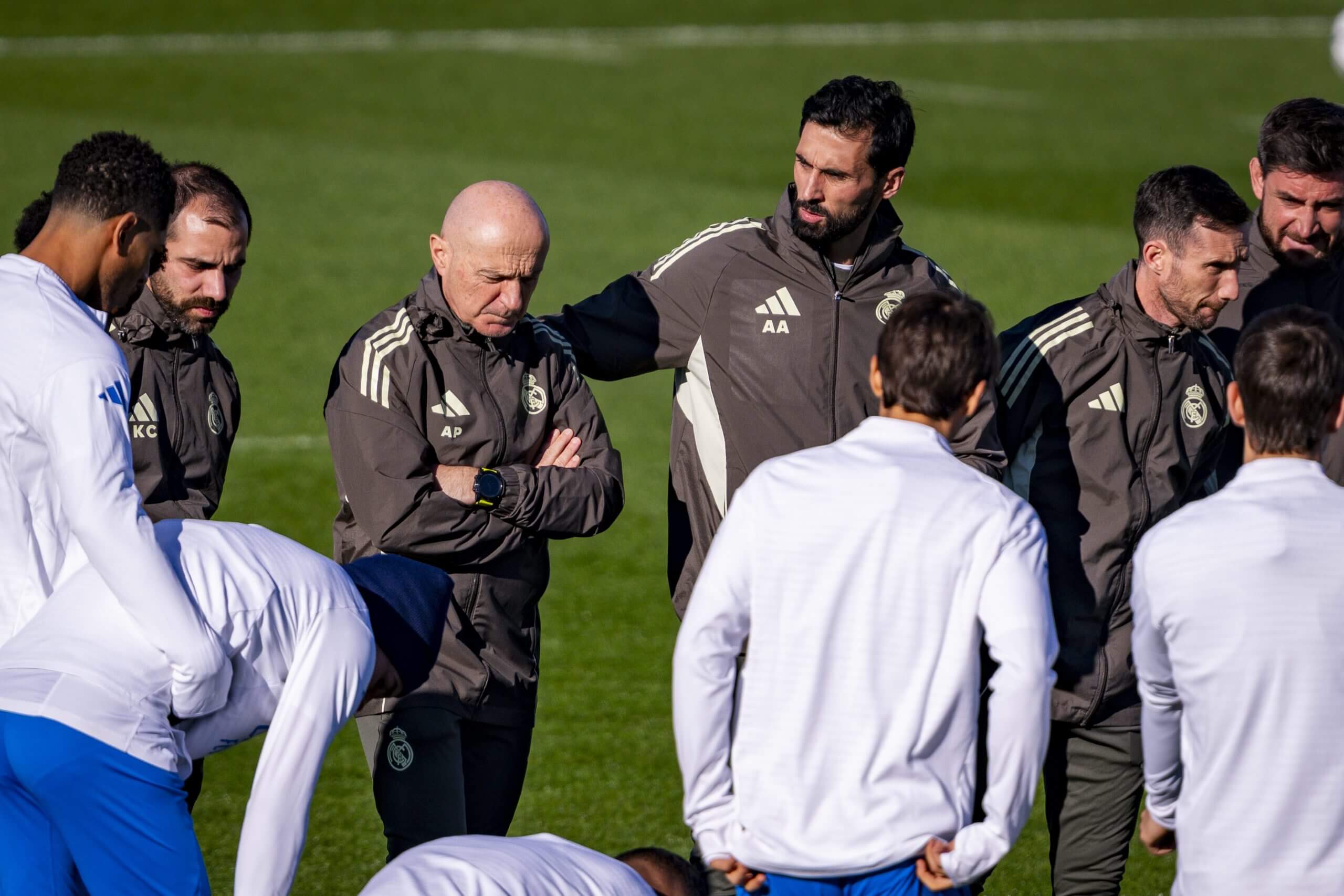 Pintus y Arbeloa en el entrenamiento del Real Madrid el 19 de enero