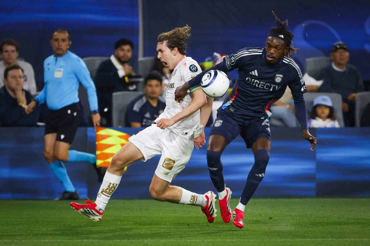 A medida que la situación de lesiones en el Mundial de México empeora, la puerta podría abrirse nuevamente para el portero Ochoa Felipe Cárdenas2.