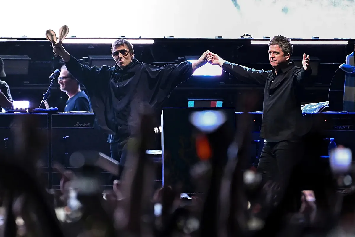 El reencuentro de Liam y Noel Gallagher fue un momento durante el triunfo del Manchester City en Wembley.