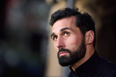 Álvaro Arbeloa ya está bajo presión en el Real Madrid. ¿Quién cambiará de lugar con él?
