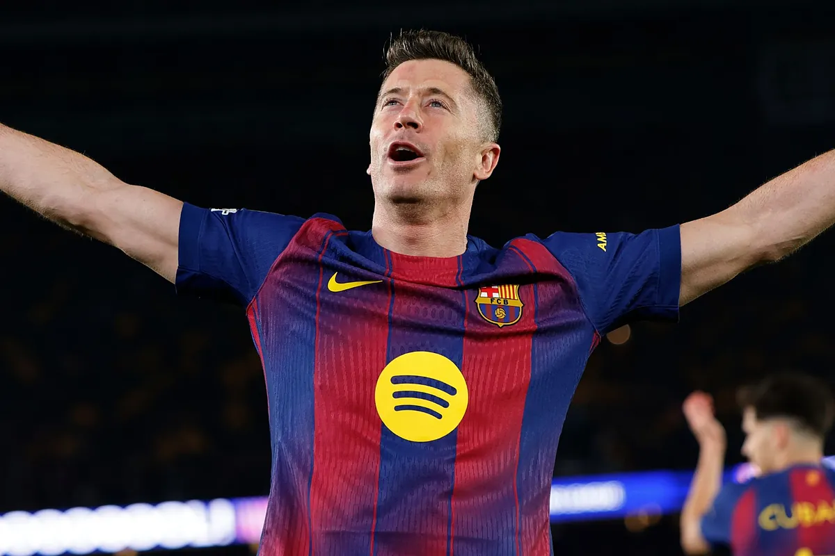 Lewandowski demuestra cómo se puede vencer a Lionel Messi batiendo uno de sus récords de la Liga de Campeones