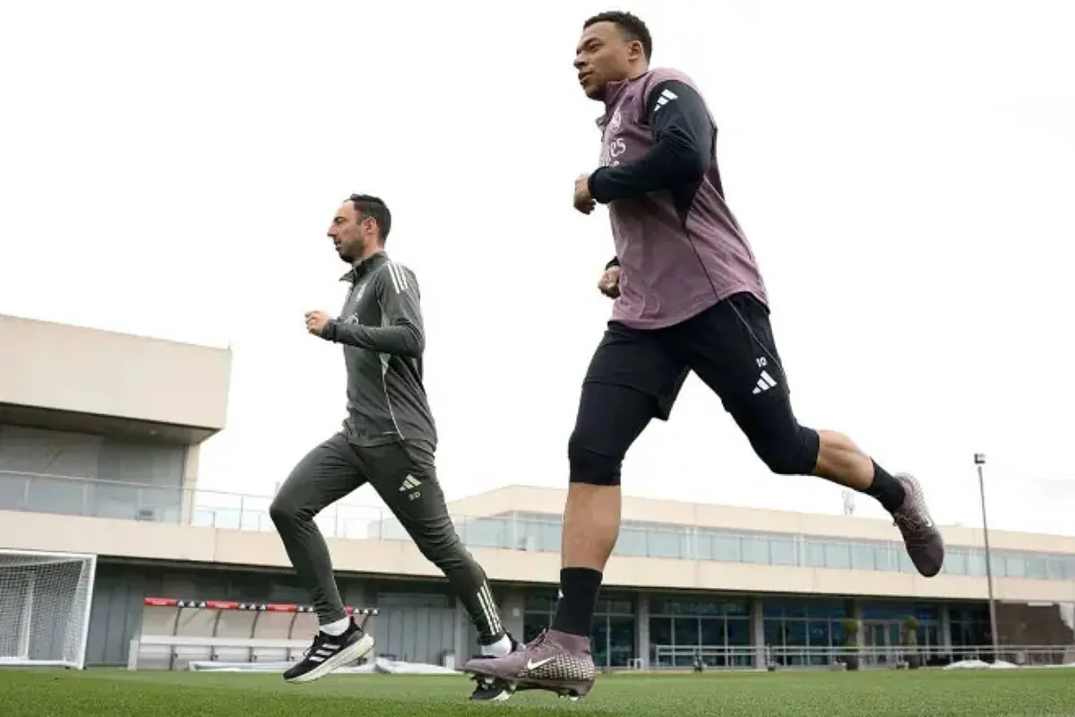 Mbappé no estará listo a tiempo para el choque contra el City