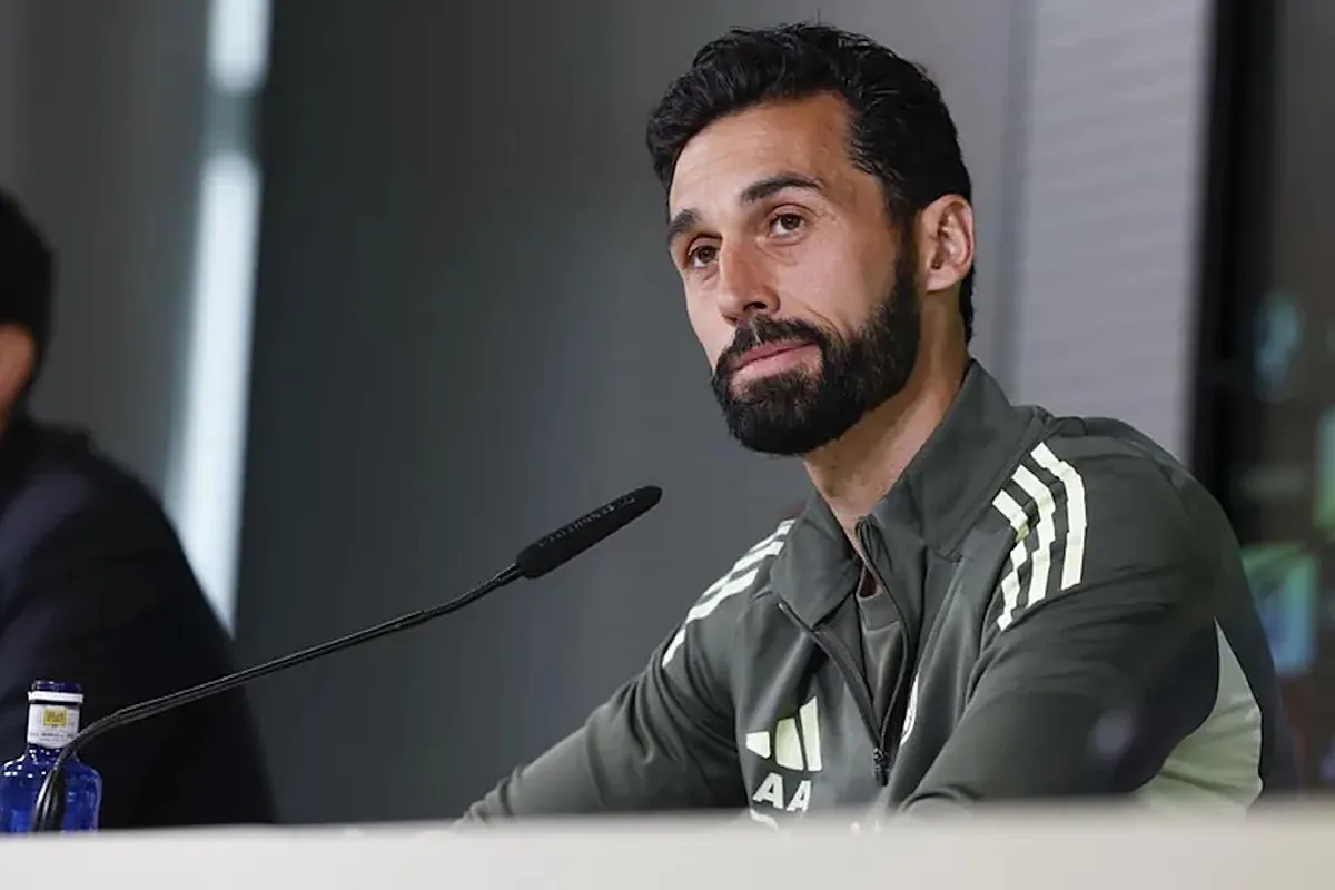 Arbeloa envía un mensaje directo al Barcelona por las acusaciones del escándalo de la UEFA