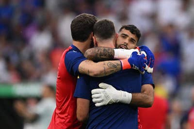 Spain have too many elite ’keepers to take to the World Cup. Who will be No 1 and who misses out?