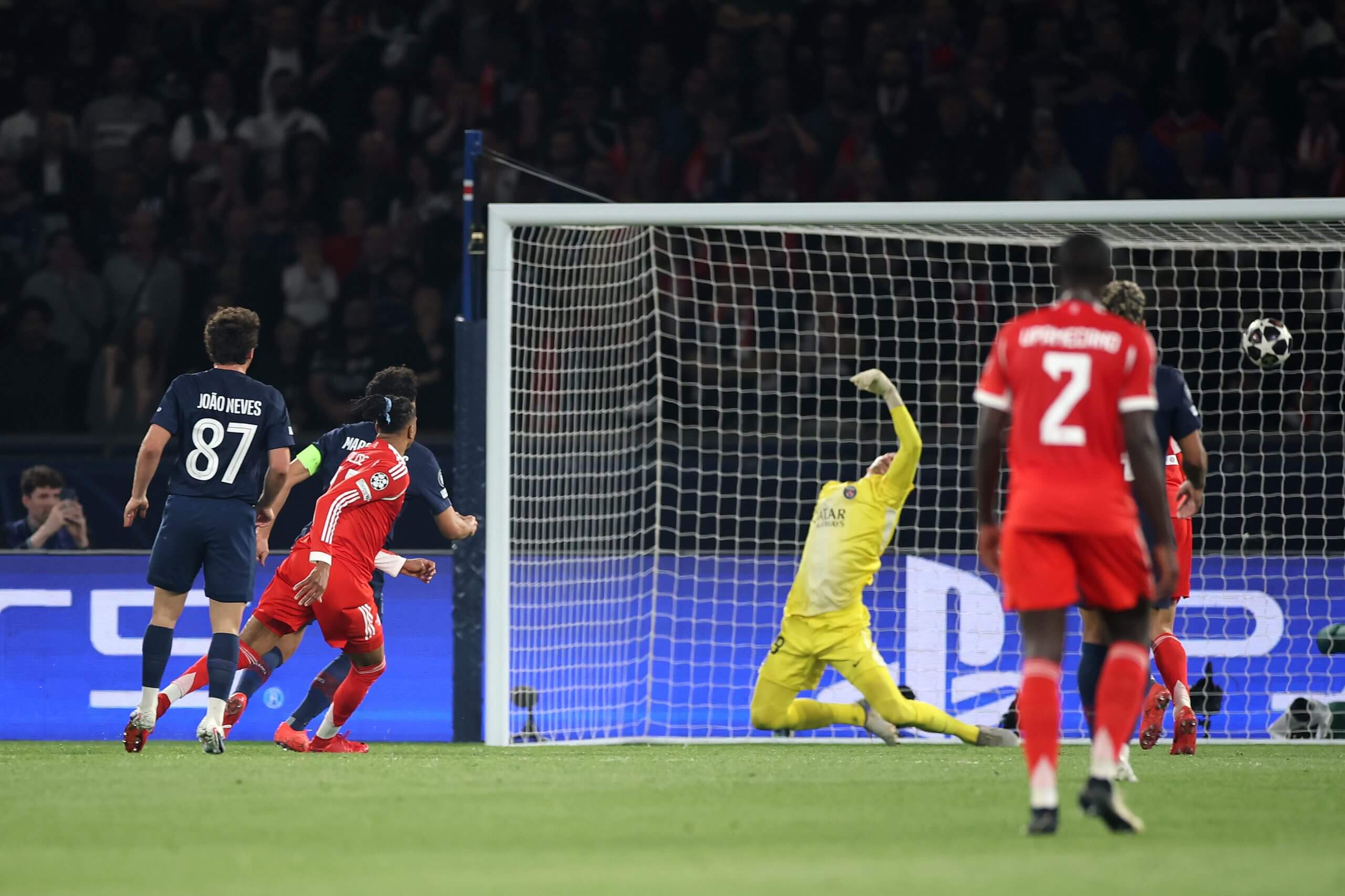 Diez razones por las que PSG 5-4 Bayern fue el más divertido...