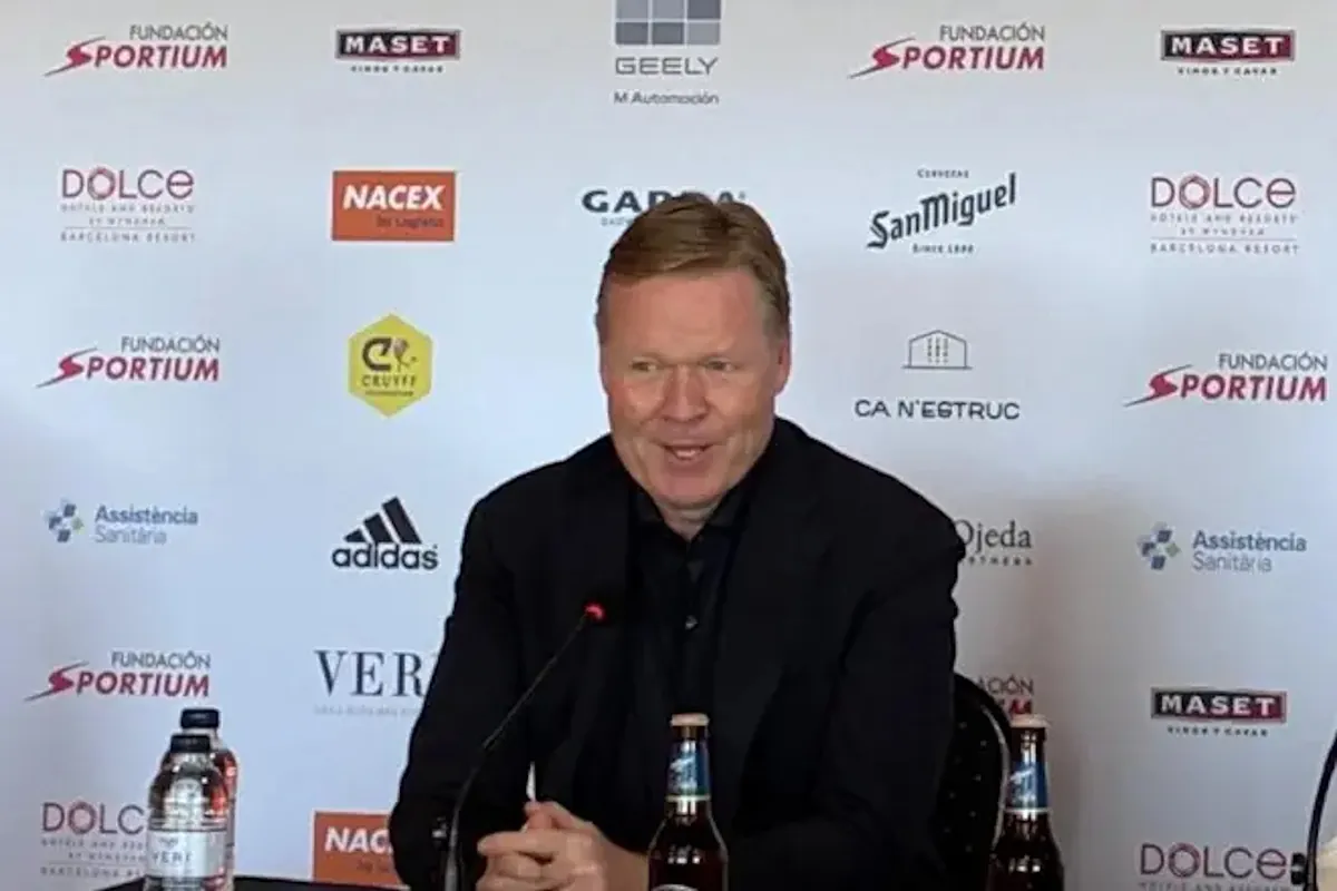 Koeman: 'Si yo fuera el entrenador, estaría más enfadado con Camavinga que con el árbitro'