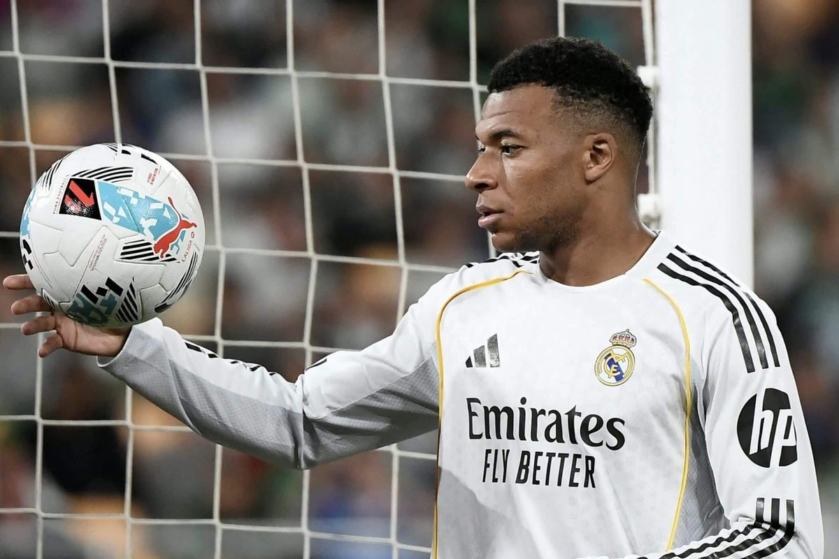 Kylian Mbappé obligado a abandonar el Real Madrid por molestias muscularesGuillermo Rai3