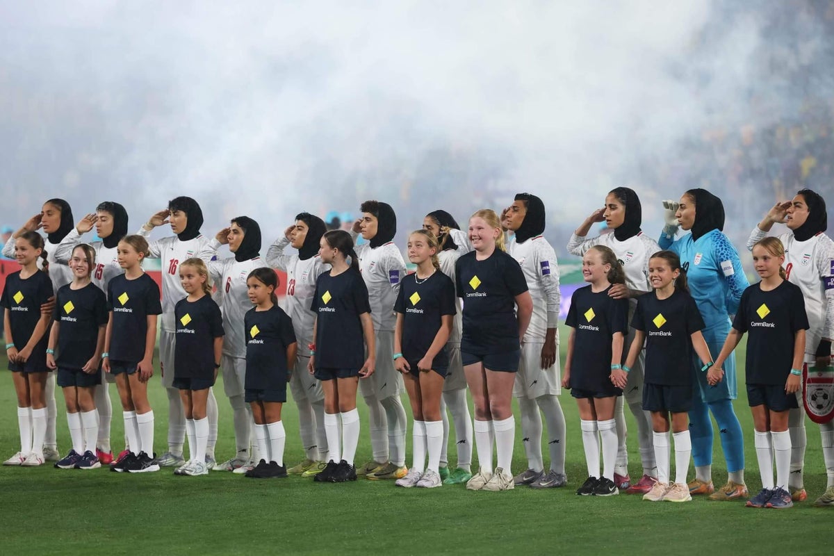 Los futbolistas iraníes planean continuar sus carreras en el “refugio seguro” de AustraliaAli Rampling1