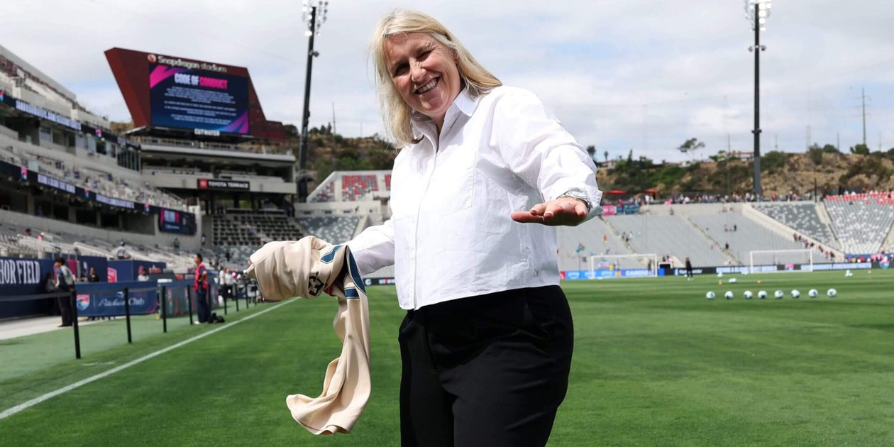 El viaje de Emma Hayes a la NWSL: humanidad, humor y muchos abrazos