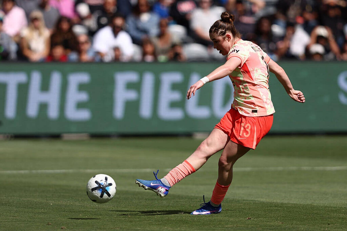 Olivia Moultrie se convirtió en la jugadora más joven en disputar 100 partidos de la temporada regular de la NWSL.