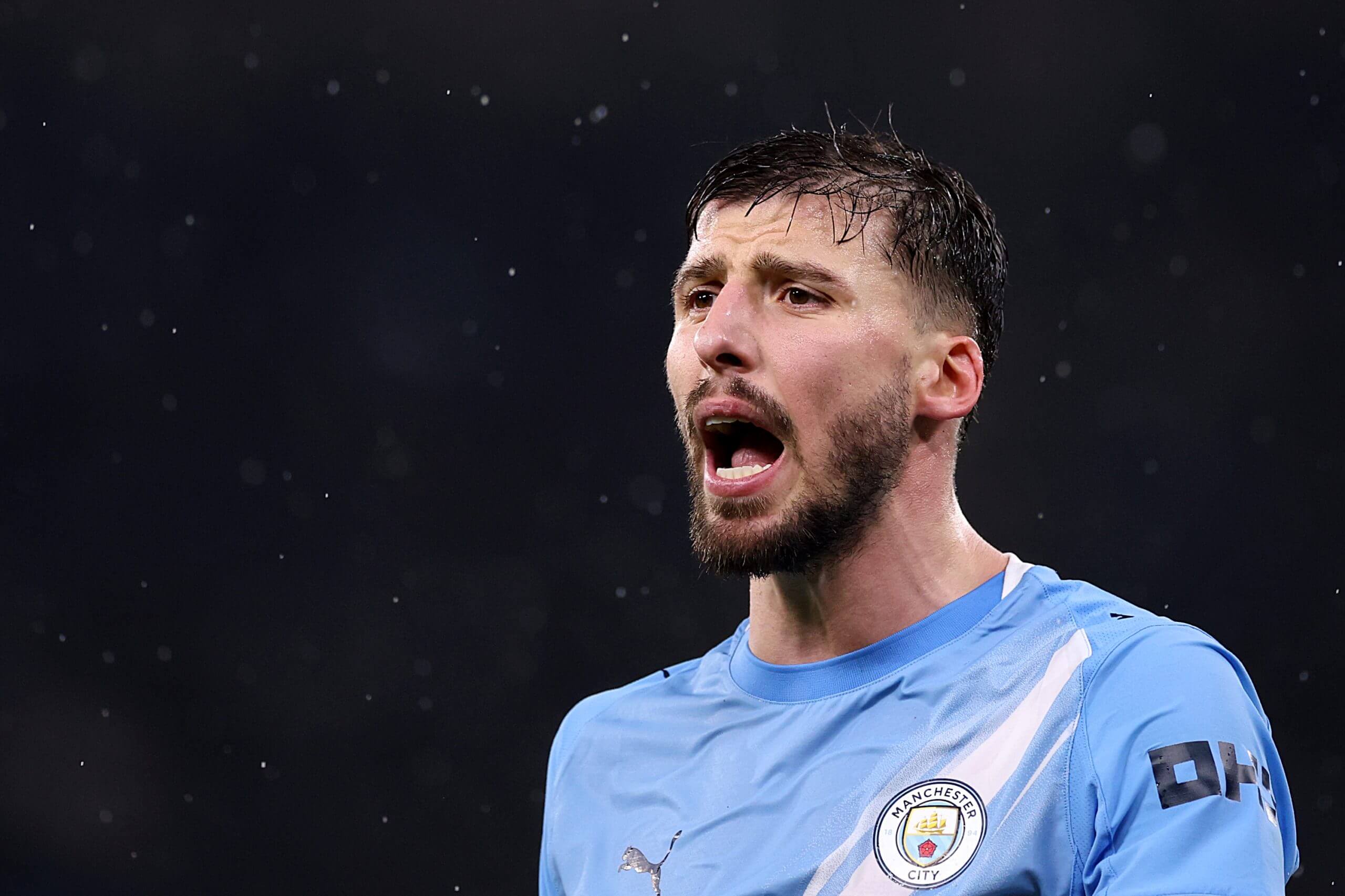 Ruben Dias, fotografiado jugando para el Manchester City en febrero.