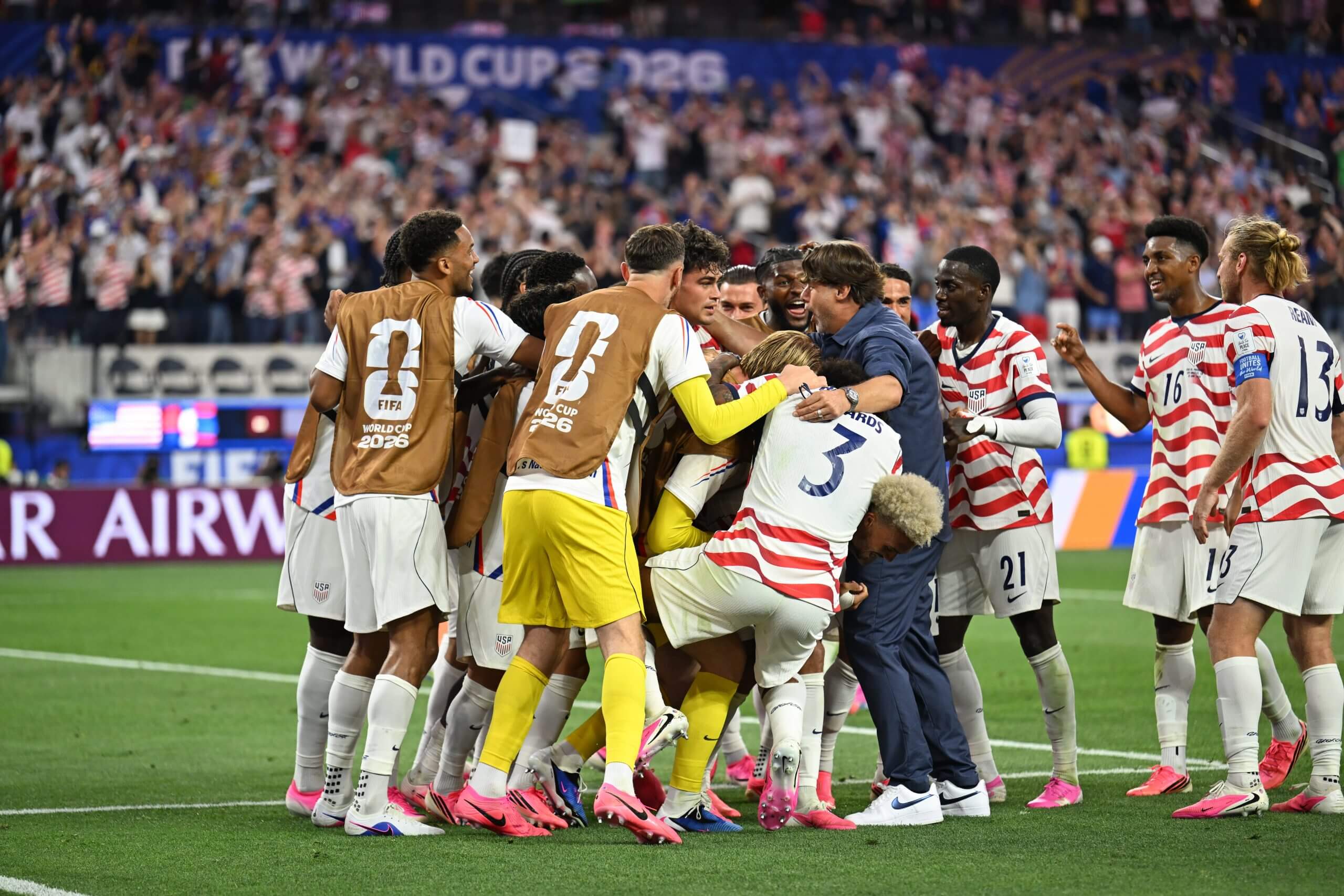 Mauricio Pochettino se suma a las celebraciones del gol del USMNT