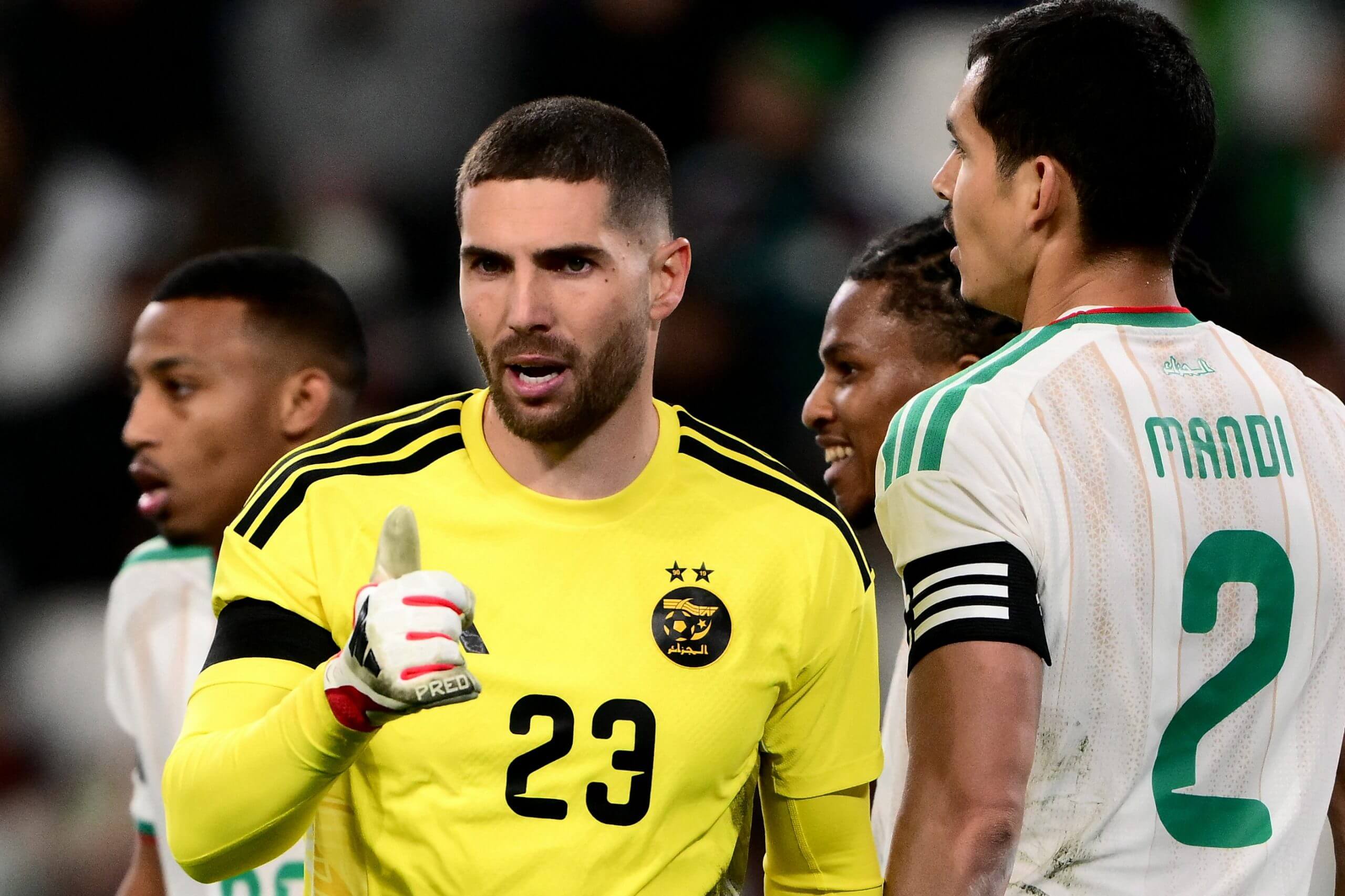 Zidane en la foto durante el partido amistoso entre Argelia y Uruguay en marzo 