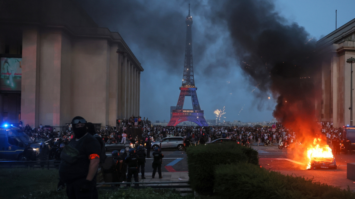 Caos en París después de que el PSG ganara la segunda Liga de Campeones consecutiva
