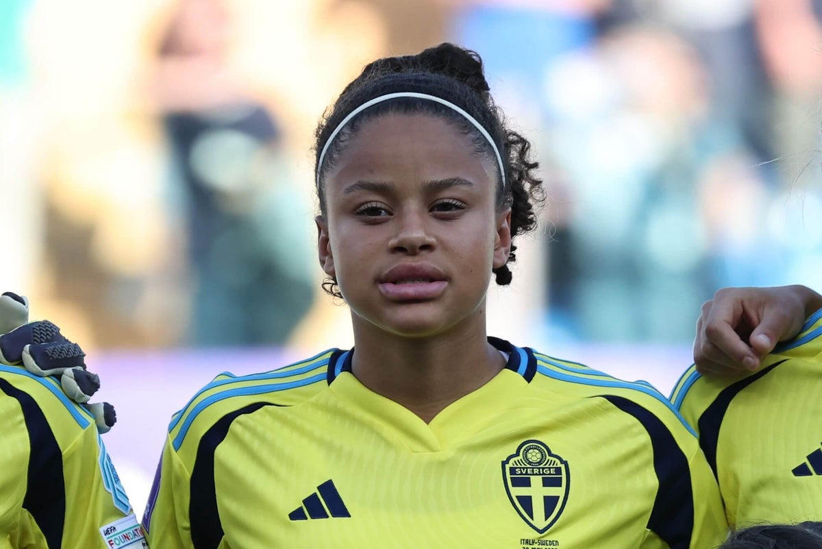 El Real Madrid fichó a Felicia Schröder procedente del BC Haken en el "traspaso más caro de la historia" procedente del BC Haken