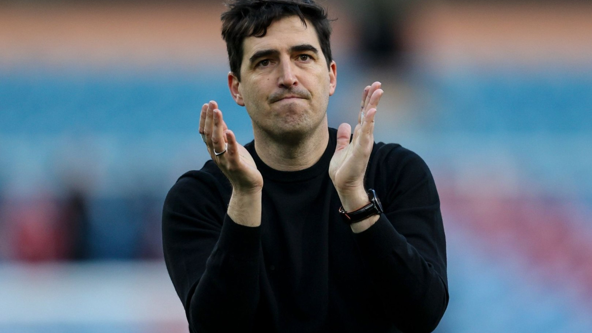 El fichaje de Andoni Iraola por parte del Liverpool crea un vínculo increíble con Xabi Alonso y Mikel Arteta.