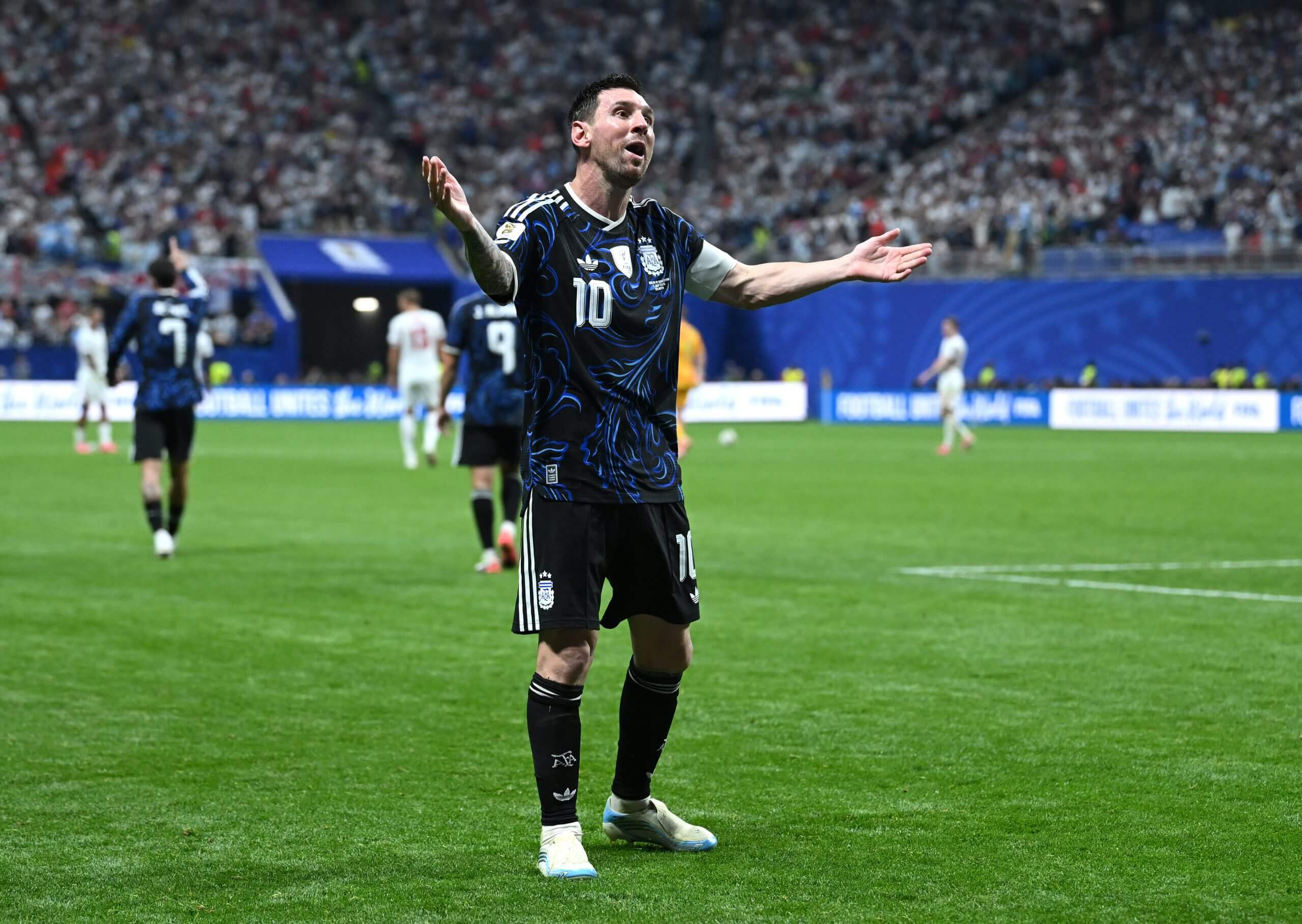 Lionel Messi celebra el éxito de Argentina en semifinales