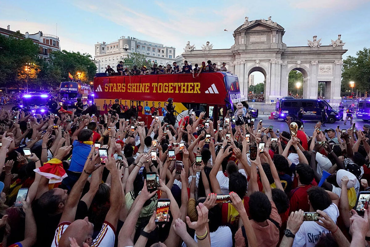 Sinergia futbolística sin precedentes en España. Además: Entrando en territorio inexplorado con Netflix