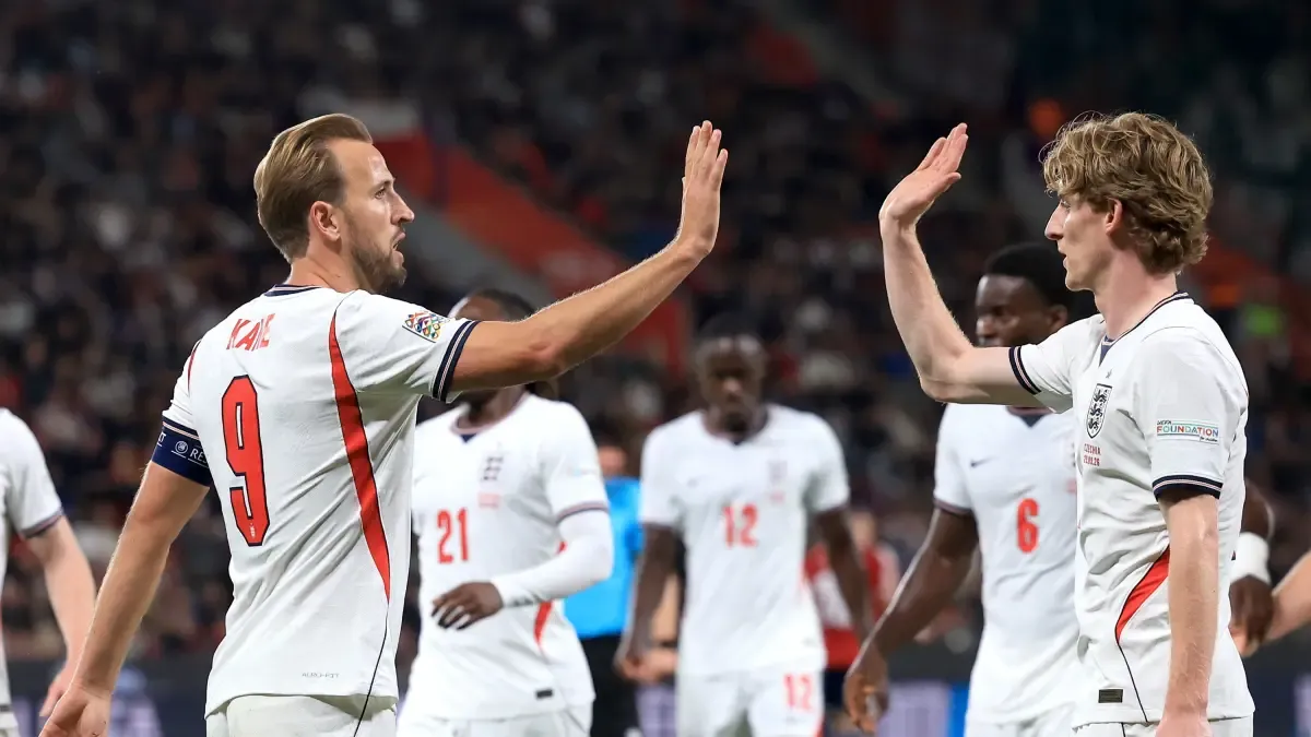 0-2: Un Gordon en racha encarrila el triunfo de Inglaterra en Praga