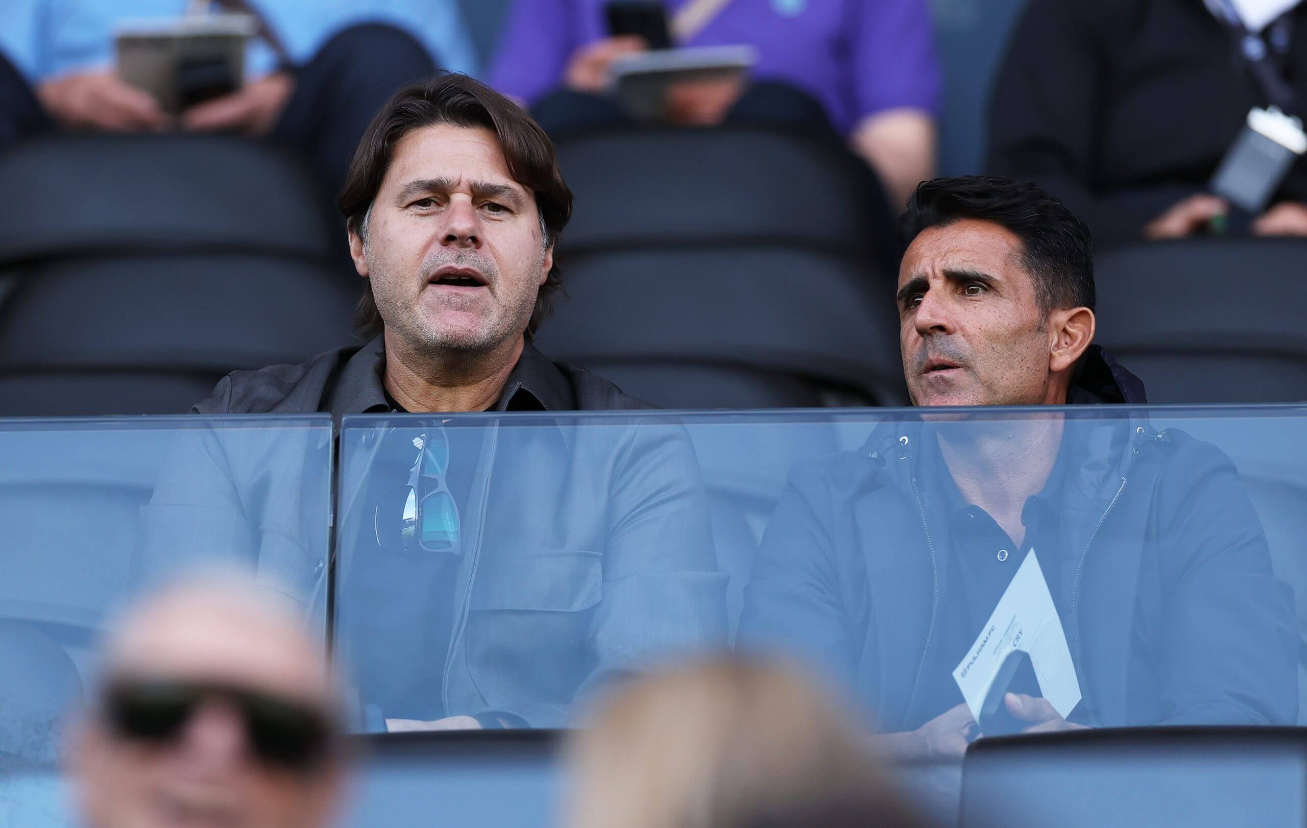 Mauricio Pochettino y Jesús Pérez asistiendo a un partido de la Premier League