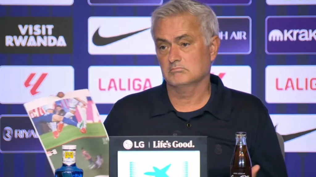 "Ils n'ont pas perdu à cause de ça", la Liga recadre José Mourinho et Real Madrid TV après les vives critiques contre l'arbitrage