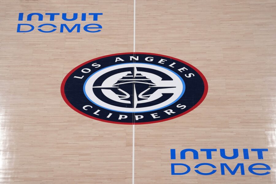 John Gibson nombrado gobernador interino y CEO de los Clippers.