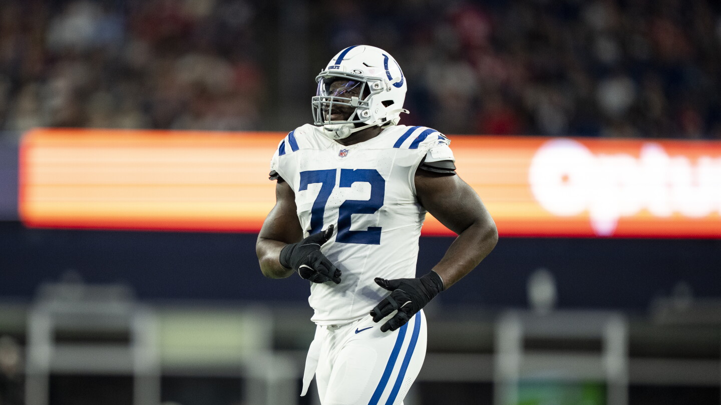 Colts ponen a Micheal Clemons en la lista de lesionados para hacer espacio a Darius Slayton