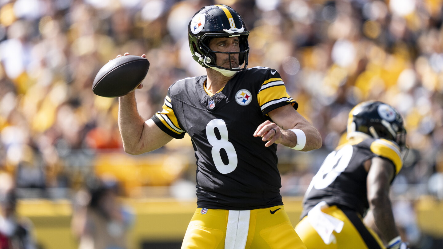 Rodgers gana el duelo de mariscales contra Burrow, Steelers 30-27 a los Bengals