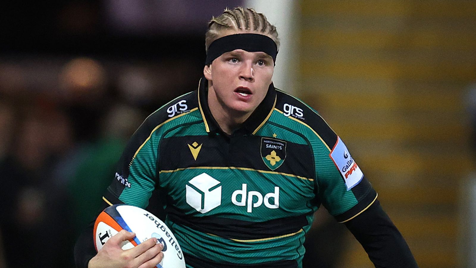 Prem Rugby: Northampton Saints y Bath inician la temporada con victorias contundentes contra Newcastle Red Bulls y Harlequins mientras Henry Pollock luce nuevo peinado. ¿Podrá Pollock seguir sorprendiendo esta temporada?