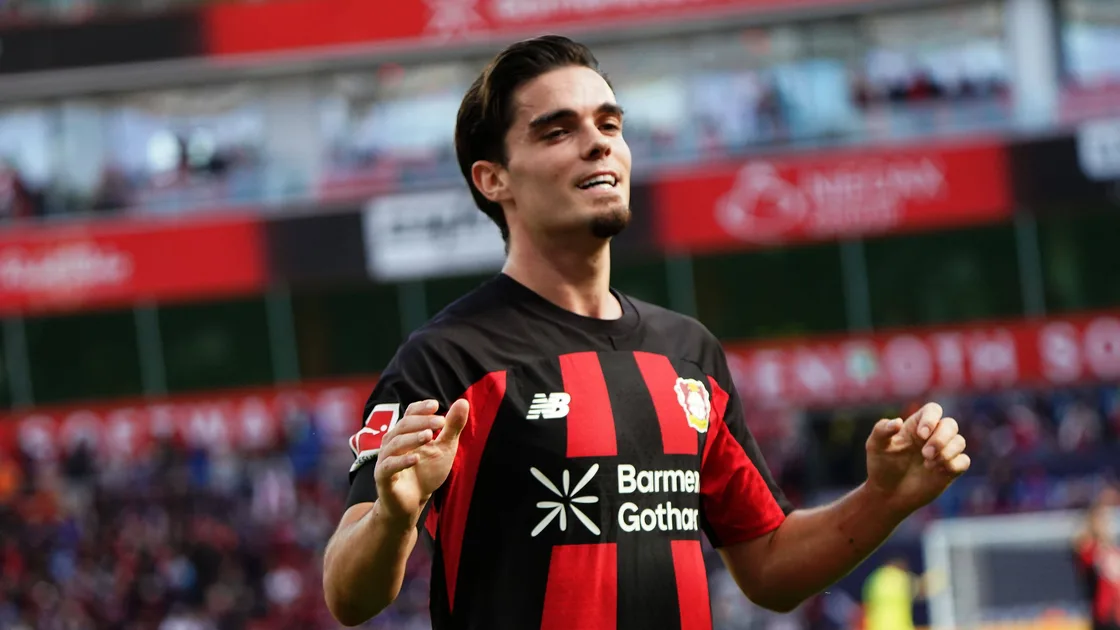 Miguel Gutiérrez impulsa al Bayer Leverkusen a una victoria contundente sobre el RB Leipzig