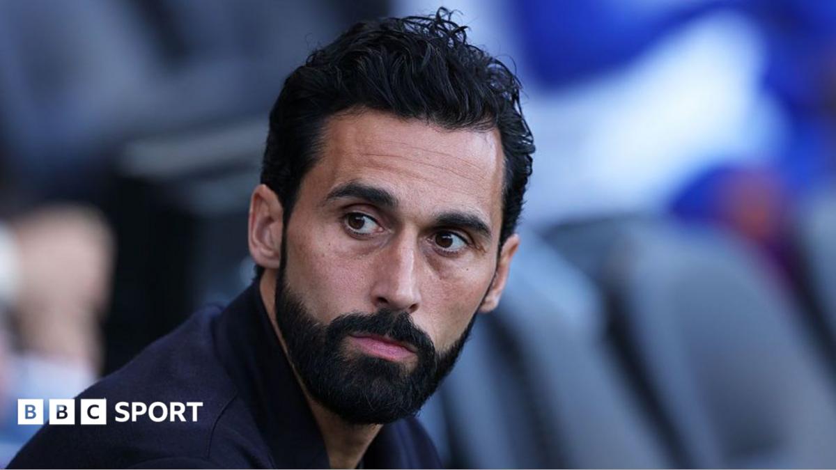 Arbeloa dice que no siente miedo, aunque la presión aumenta tras la derrota