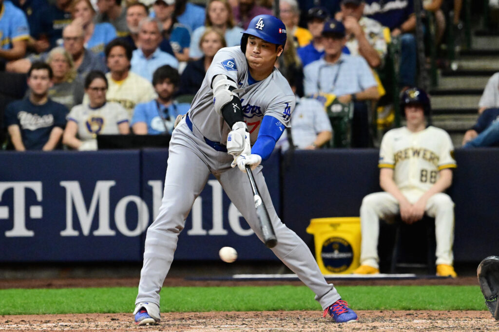 Dodgers mantienen a Ohtani en alineación del Juego 3