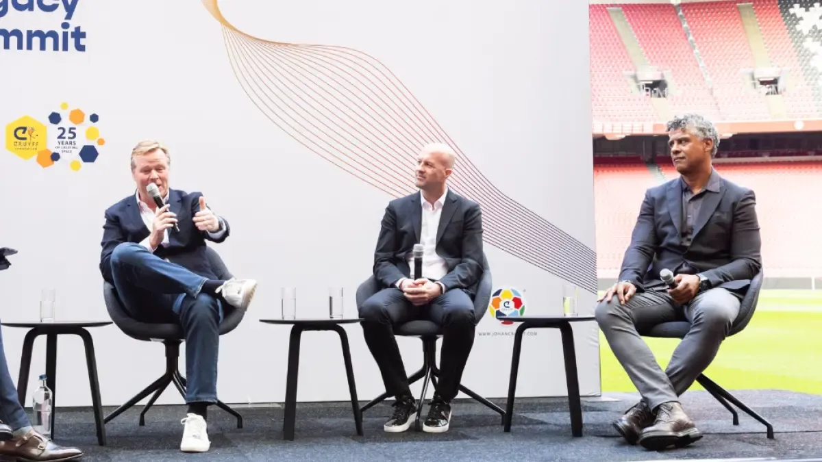 Rijkaard, Koeman y Jordi Cruyff invitados de lujo en el palco del Spotify Camp Nou