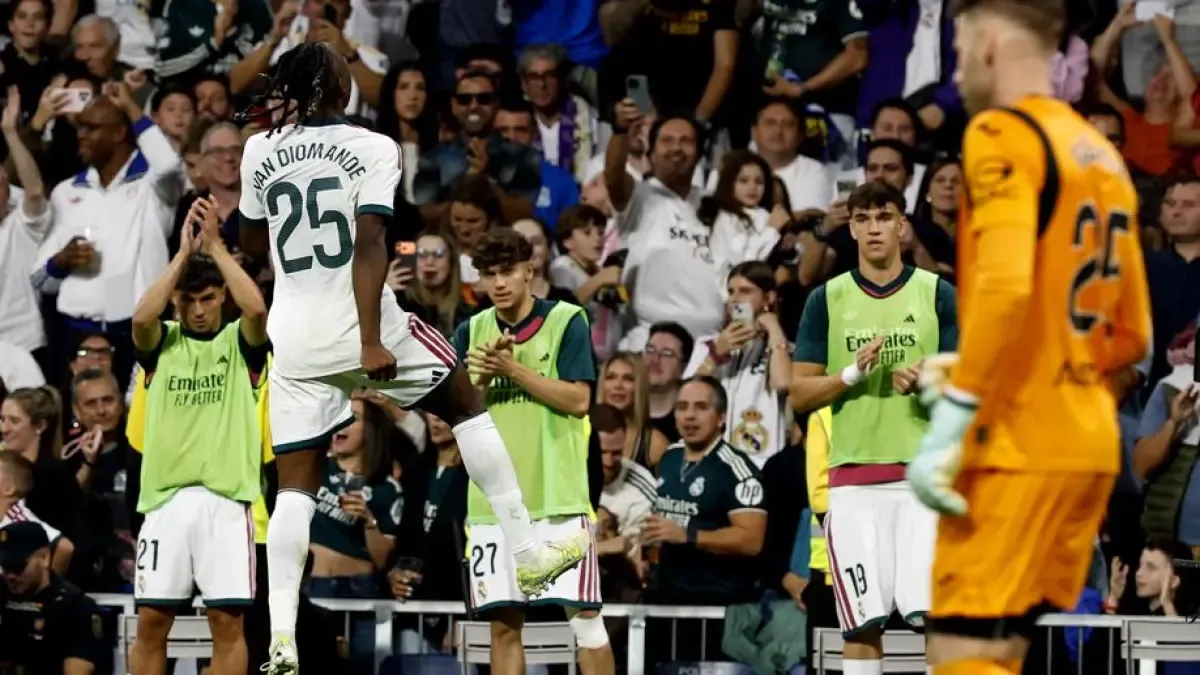 Diomande dedicando su primer gol al recuerdo de su hermana fallecida