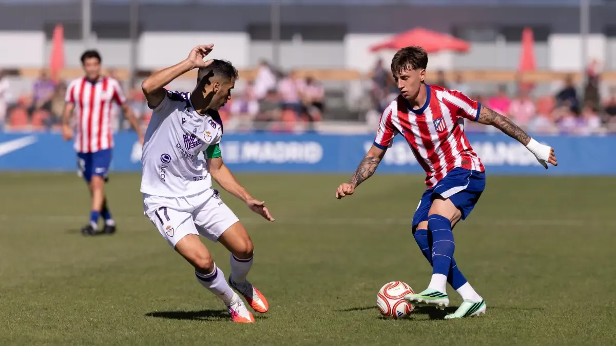 1-1: Atlético empata con el Jaén tras autogol y expulsión.