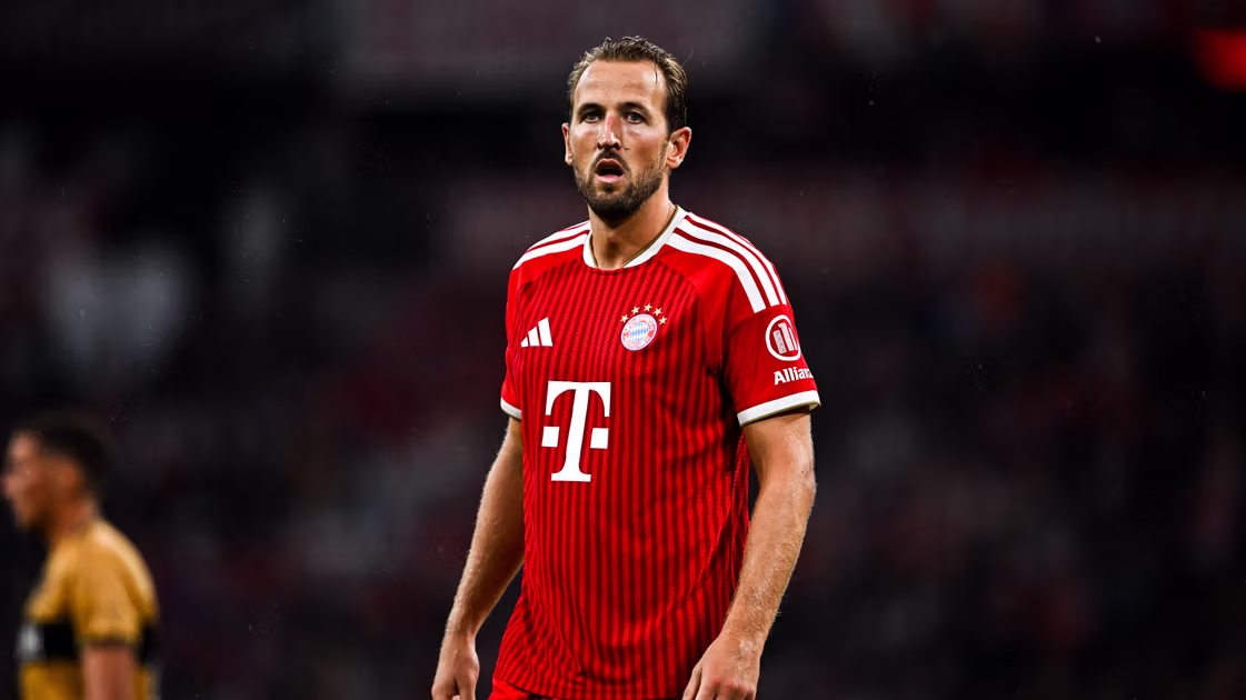 Harry Kane del Bayern agradece al club mientras espera la ceremonia del Balón de Oro 2026