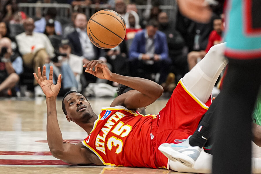 Christian Koloko Signs With Crvena Zvezda