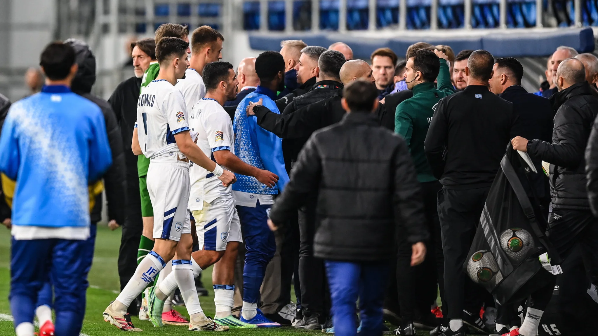 Polémica en la Liga de Naciones: jugador israelí acusado de escupir a miembro del cuerpo técnico irlandés