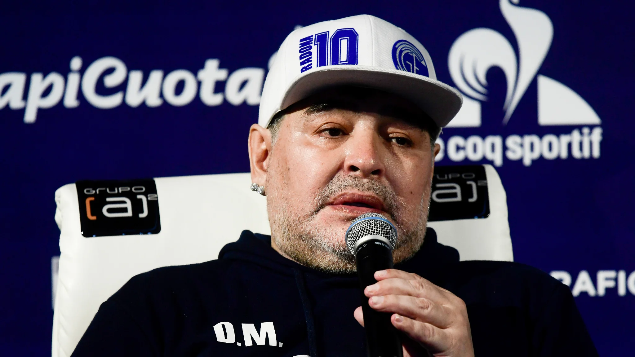 Requieren de 4 a 12 años de cárcel al equipo médico de Maradona al final de su vida