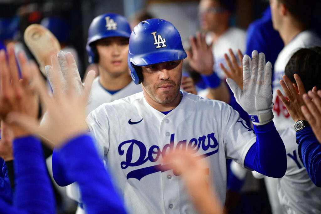 Notas de lesiones en la NL: Freeman, Henriquez, Elder, Ortiz, Woodruff