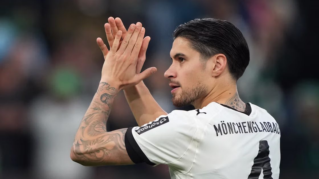 Kevin Diks habla sobre capitanear al Borussia Mönchengladbach y guiar a Indonesia a la gloria en la FIFA ASEAN Cup