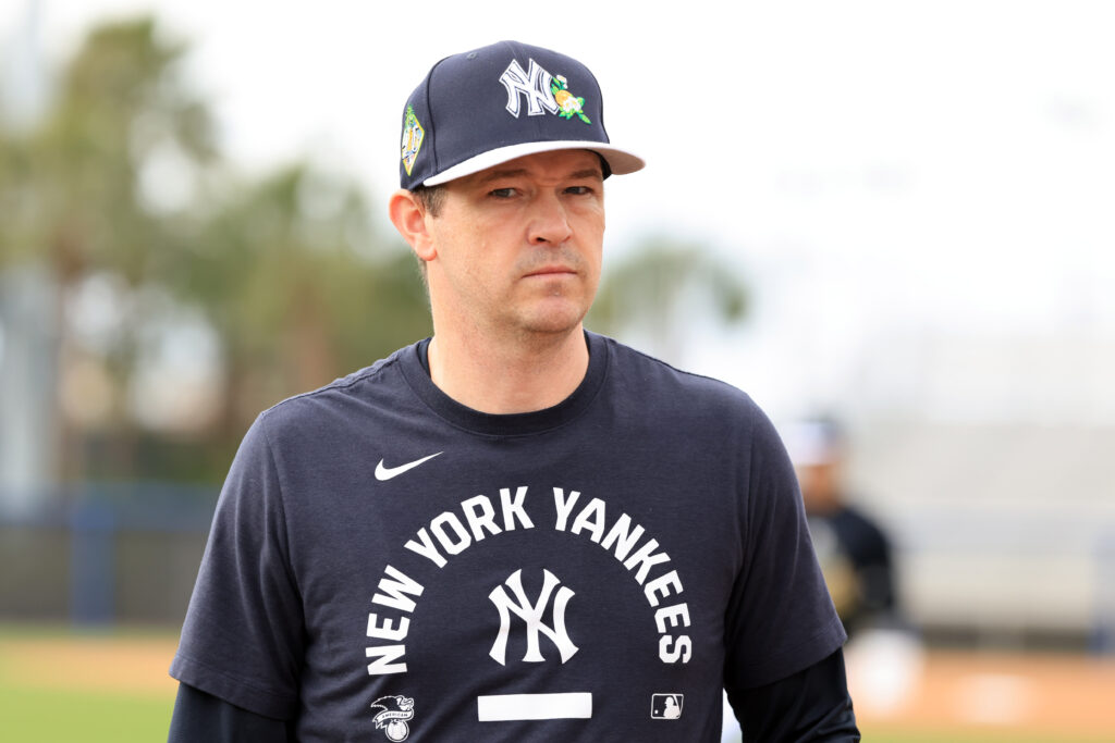 Yankees extienden contrato al entrenador de pitcheo Matt Blake