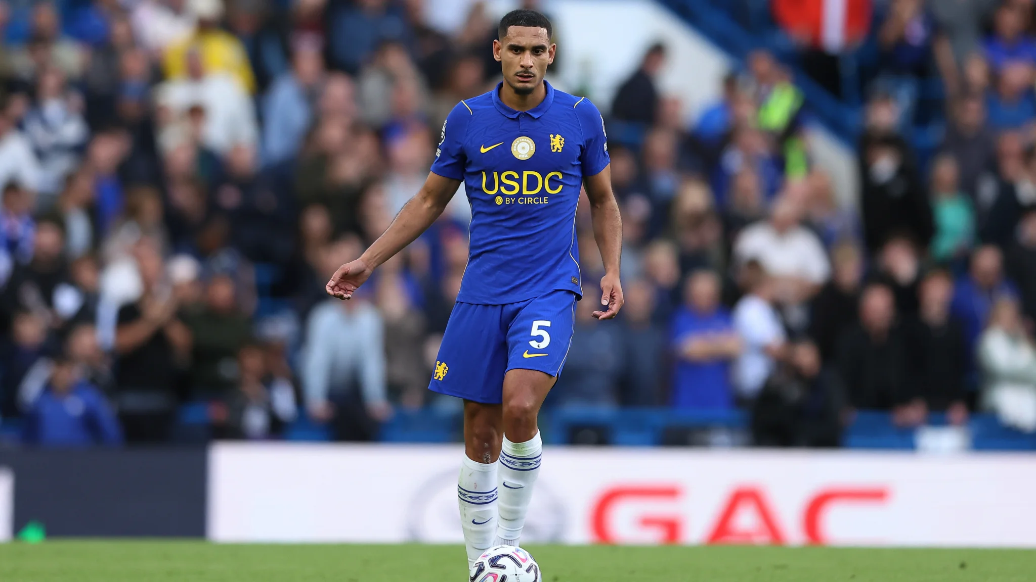 Preocupación por Lacroix tras lesión con Chelsea frente a Liverpool