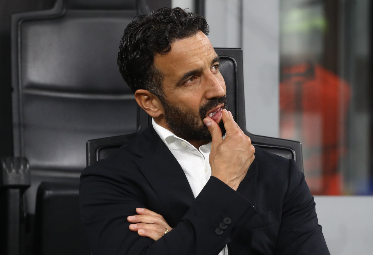 ITALIA - 16 DE SEPTIEMBRE: Rubén Amorim observa el partido de fase de liga de la UEFA Europa League 2026/27 entre AC Milan y SL Benfica...